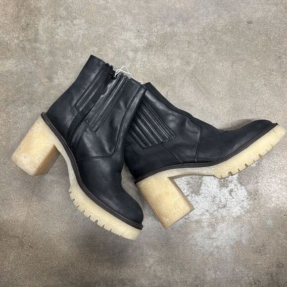 Free People James Chelsea Black Boot Size 38/7.5 NWOT - Picture 4 of 4